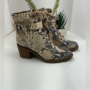 Zodiac Beige and Black Snakeskin Lace-Up Boots